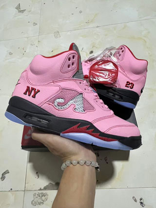 Why Celebrities and Athletes Love Nike – And Where to Find Cheap Nike Shoes from China with Free Shipping 1 80101992